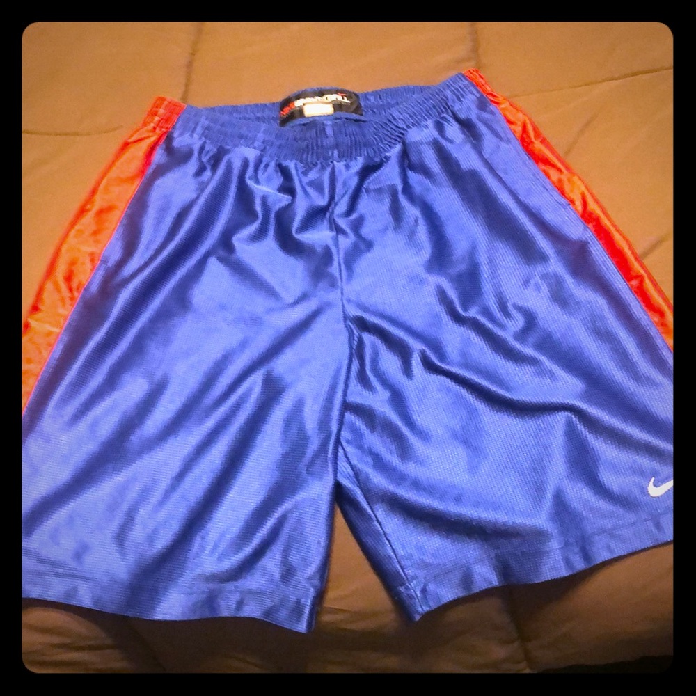 Nike basketball vintage shorts size XXL